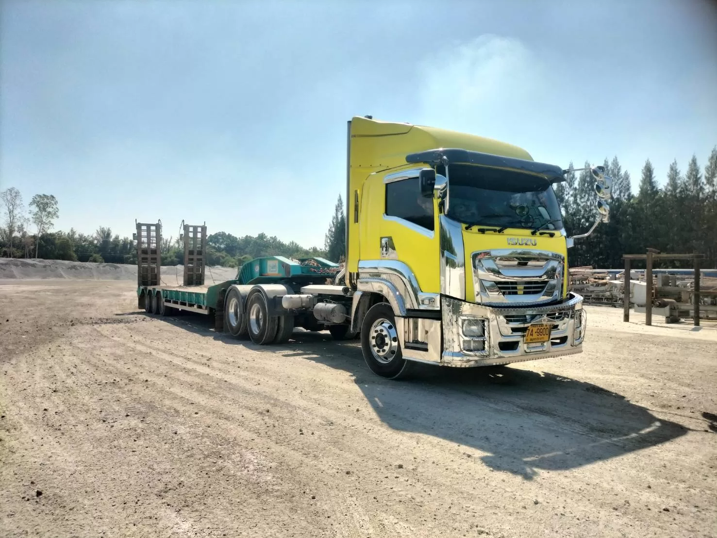 รถเทรลเลอร์พื้นต่ำ อยุธยา