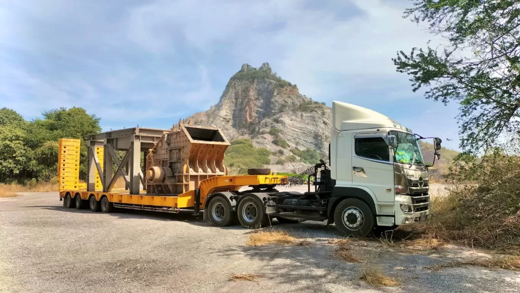 รถเทรลเลอร์พื้นเรียบ ปราจีนบุรี