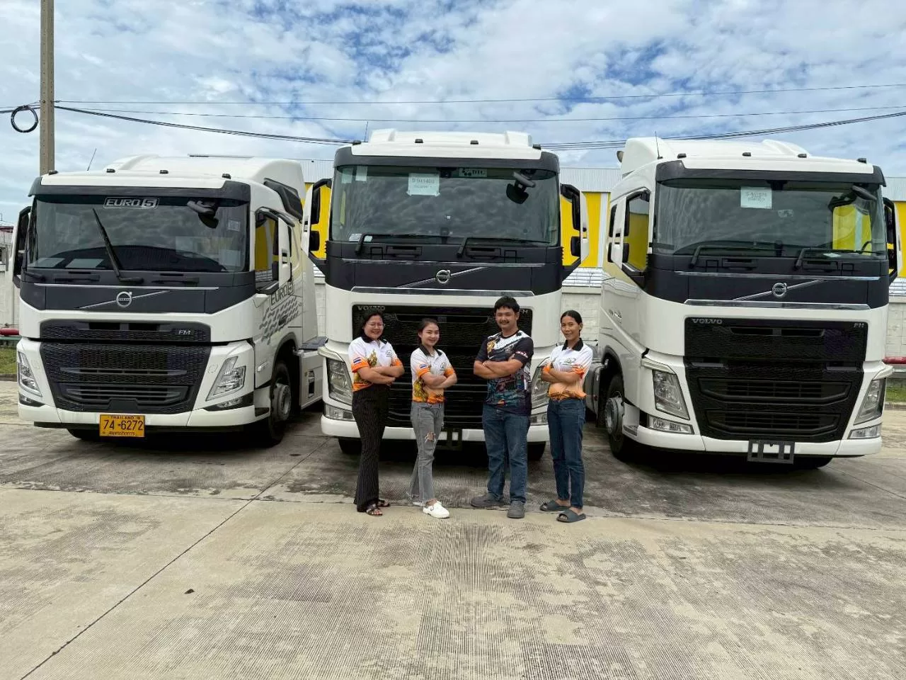 รถเทรลเลอร์ขนย้ายเครื่องจักรหนัก ท่าเรือแหลมฉบัง