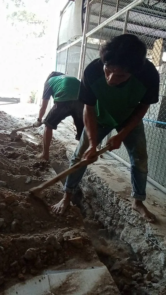 ขุดลอกแก้ท่อตัน